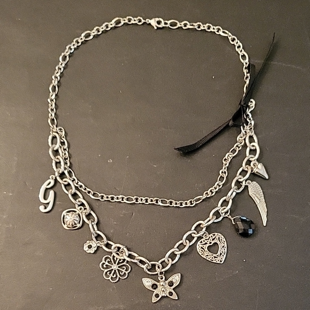 FLASH SALE! NEW GUESS Whimsical Silver Charm Necklace Crystals Beads &Ribbon 18"
